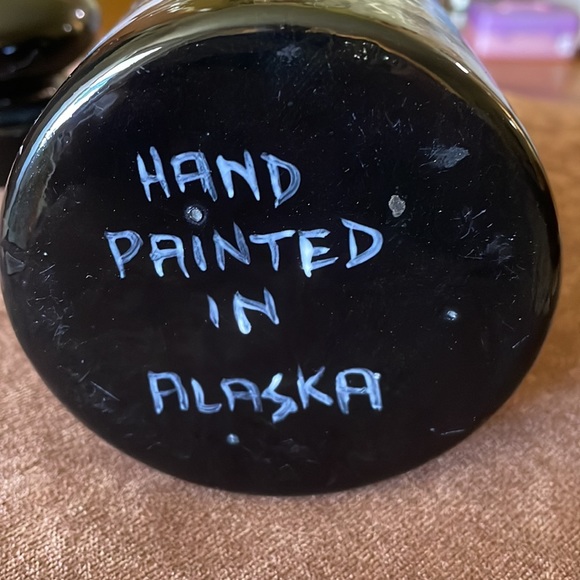 Apathacary Black Jar with Hand Painted Winter Scene - Picture 8 of 8